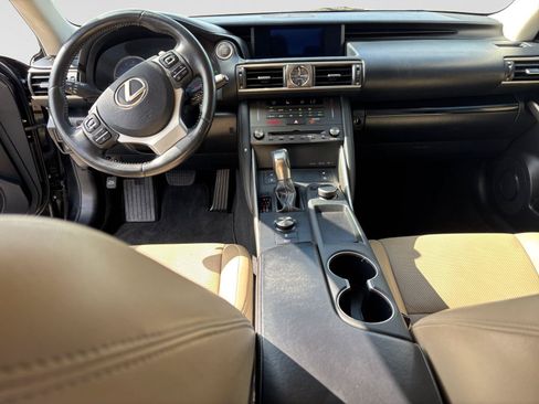 Used 2019 Lexus IS 300 w/ Premium Package RWD image 15