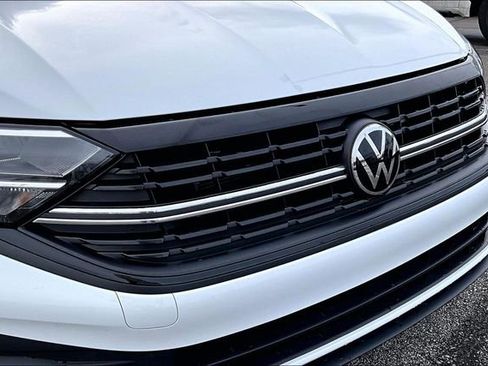 Used 2024 Volkswagen Jetta Sport image 27