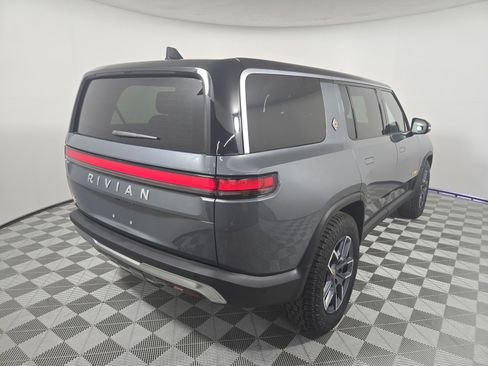 Used 2023 Rivian R1S Adventure image 5