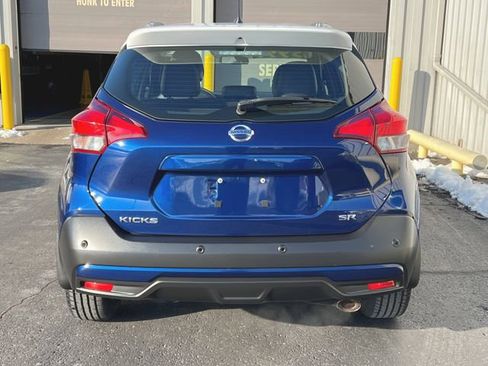 Used 2020 Nissan Kicks SR w/ SR Premium Package image 7