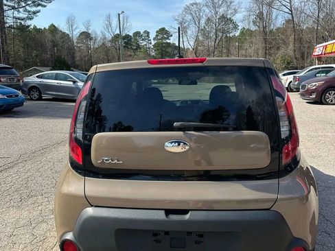 Used 2014 Kia Soul FWD image 5