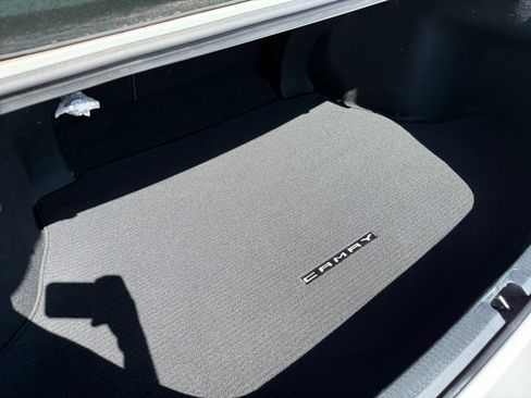 Used 2022 Toyota Camry SE w/ Carpet Mat Package (TMS) FWD image 14