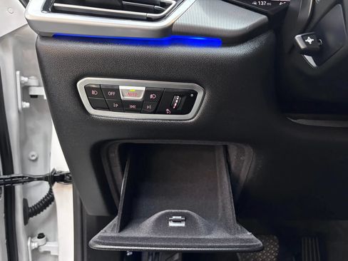 Used 2019 BMW X5 xDrive40i w/ Convenience Package AWD/4WD image 12