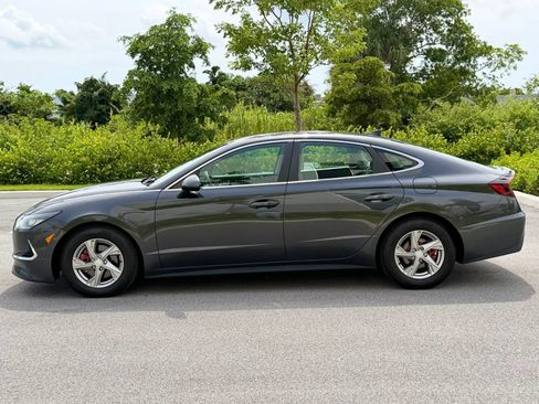 Used 2021 Hyundai Sonata SE FWD image 3