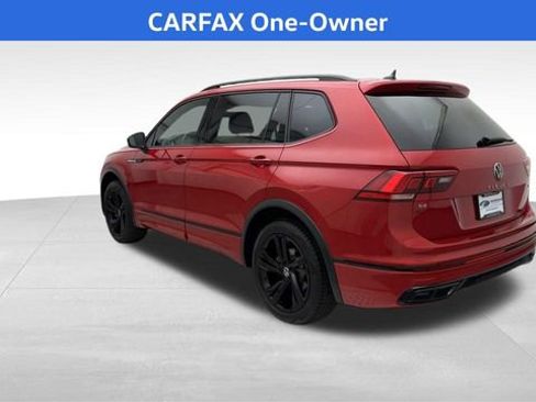 Used 2024 Volkswagen Tiguan SE R-Line image 4