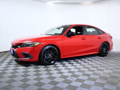 Used 2024 Honda Civic Sport image 2