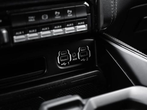 Used 2022 RAM 2500 Limited AWD/4WD image 37