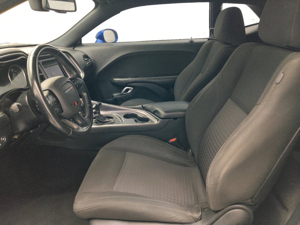 Used 2018 Dodge Challenger SXT RWD image 17