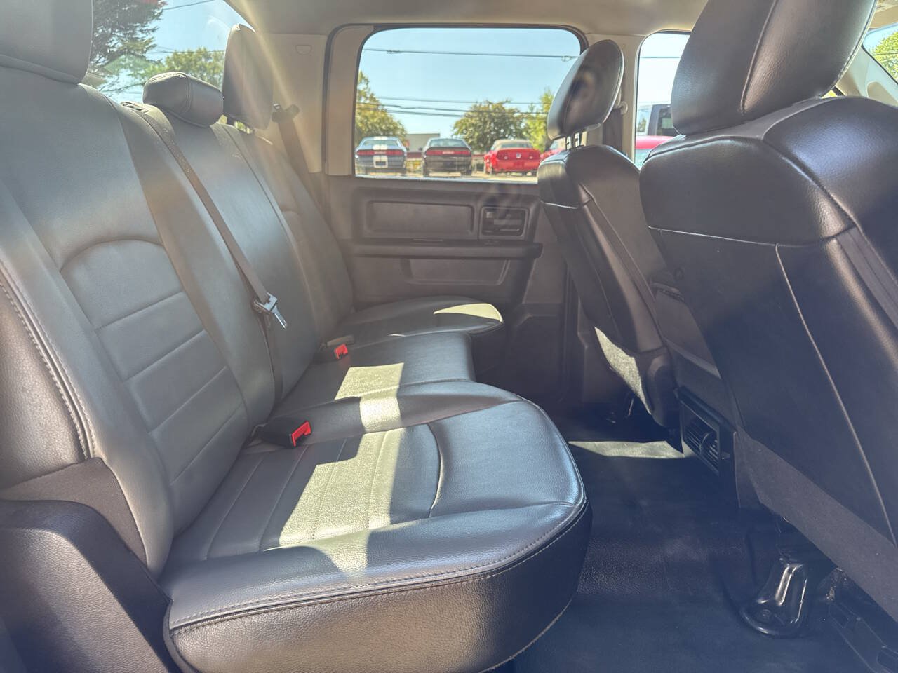 Used 2021 RAM 1500 Tradesman w/ Chrome Appearance Group AWD/4WD image 13