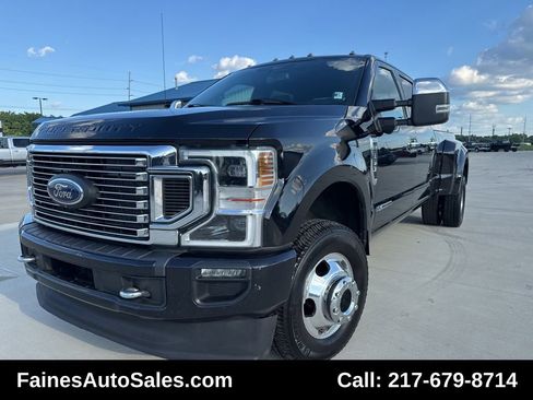 Used 2021 Ford F350 Platinum image 3