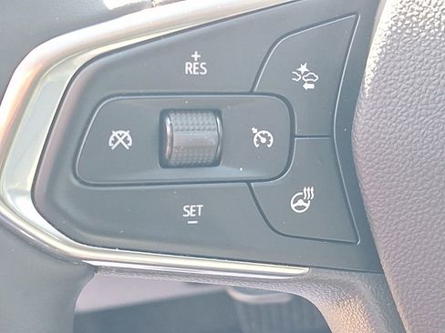 Used 2026 Chevrolet Trax ACTIV image 28