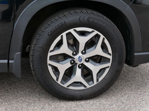 Used 2019 Subaru Forester Premium AWD/4WD image 15