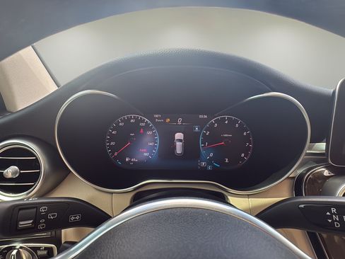 Used 2022 Mercedes-Benz GLC 300 4MATIC image 9