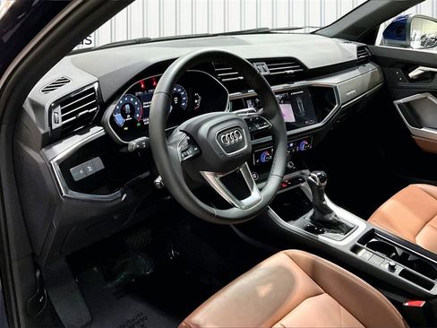 Used 2025 Audi Q3 2.0T Premium w/ Convenience Package image 17