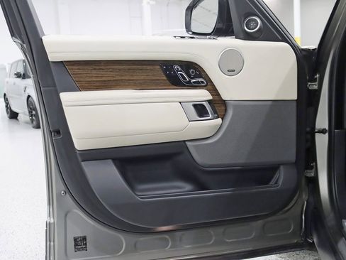 Used 2018 Land Rover Range Rover Long Wheelbase Supercharged image 35