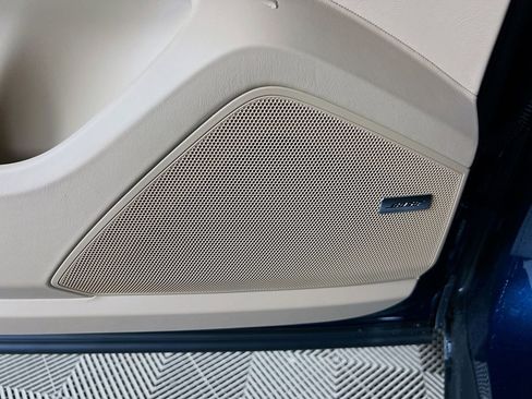 New 2026 Porsche Cayenne image 21