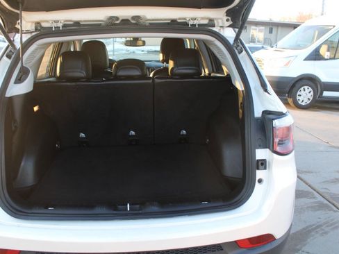 Used 2018 Jeep Compass Limited AWD/4WD image 16