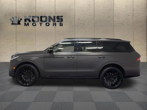 New 2025 Lincoln Navigator Black Label AWD/4WD image 6