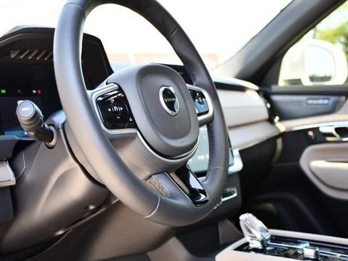 New 2026 Volvo XC90 B6 Ultra w/ Protection Package AWD/4WD image 12