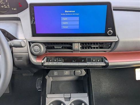 New 2026 Toyota Prius Plug-In Hybrid FWD image 12