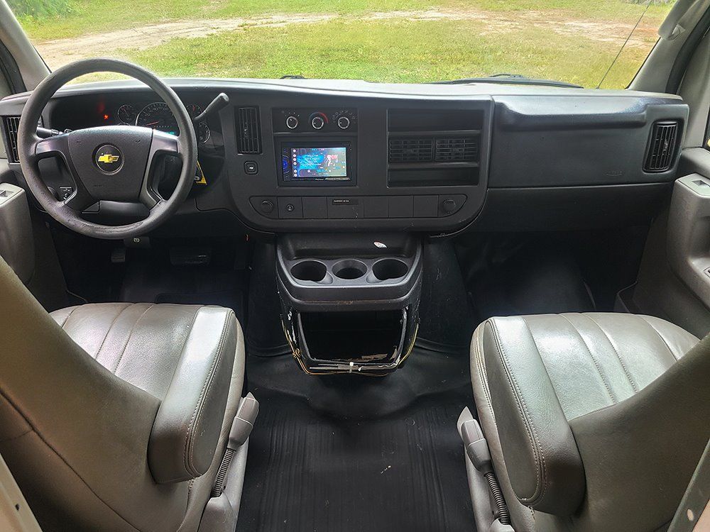 Used 2014 Chevrolet Express 1500 RWD image 15