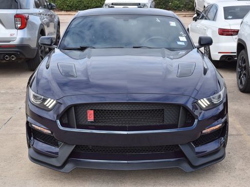 Used 2017 Ford Mustang GT Premium image 3