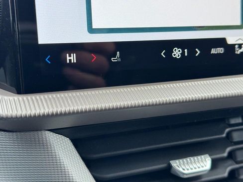 New 2026 Ford Explorer Active AWD/4WD image 16