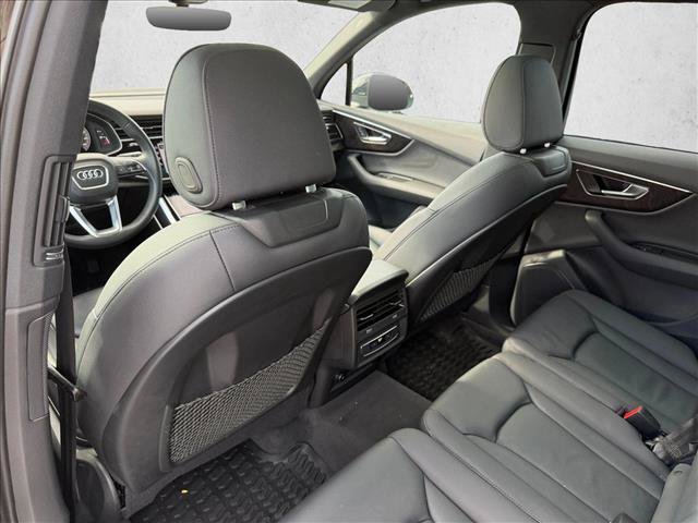 Used 2023 Audi Q7 2.0T Premium AWD/4WD image 11