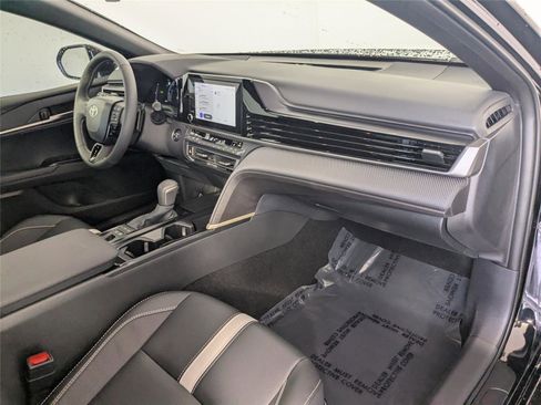 Certified 2025 Toyota Camry SE w/ Convenience Package image 23
