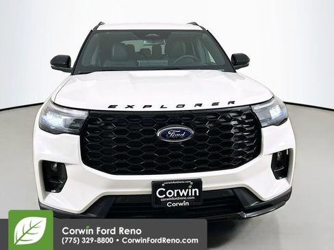 New 2026 Ford Explorer ST-Line w/ ST-Line Street Pack image 2