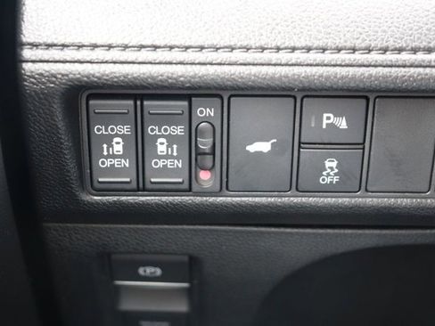 Used 2025 Honda Odyssey Elite image 27