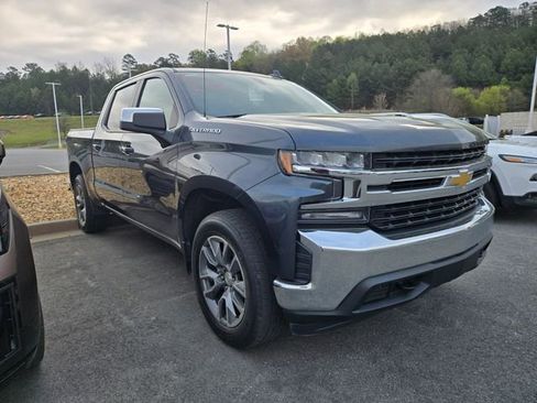 Used 2022 Chevrolet Silverado 1500 LT image 3