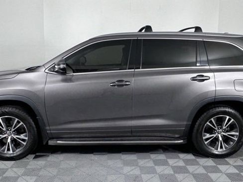 Used 2016 Toyota Highlander XLE image 5