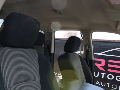 Used 2011 RAM 1500 ST w/ SXT Appearance Group AWD/4WD image 13