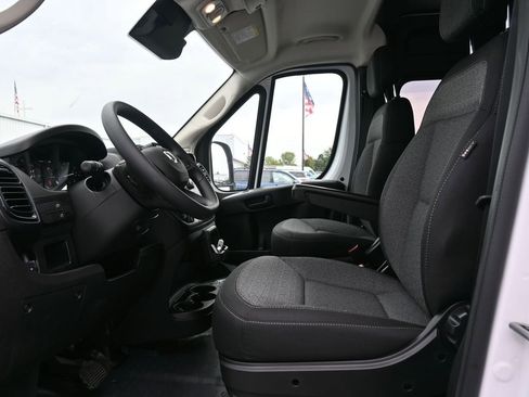 New 2025 RAM ProMaster 2500 w/ Crew Van Package image 12