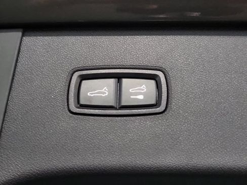 Used 2024 Porsche Cayenne S AWD/4WD image 9