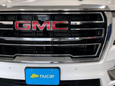 Used 2023 GMC Yukon XL SLT AWD/4WD image 33