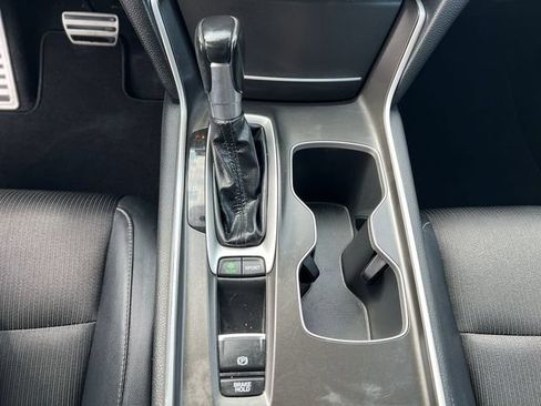 Used 2018 Honda Accord Sport image 30