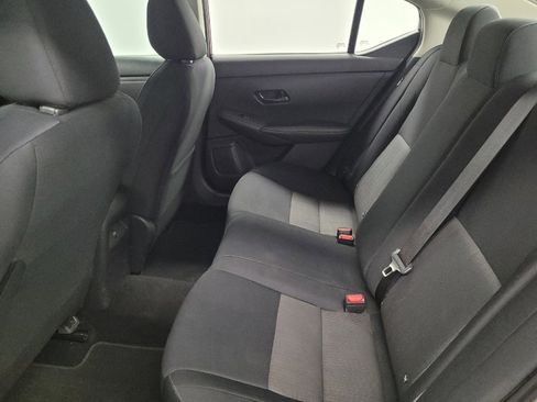 Used 2024 Nissan Sentra SV FWD image 18