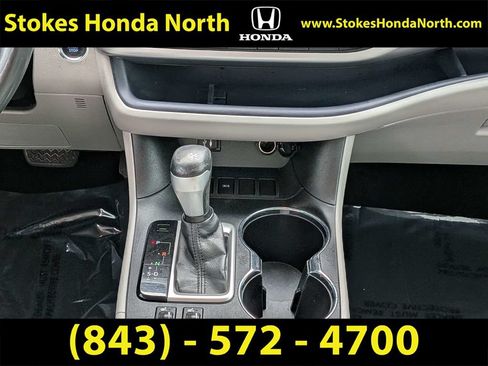 Used 2015 Toyota Highlander XLE FWD image 25