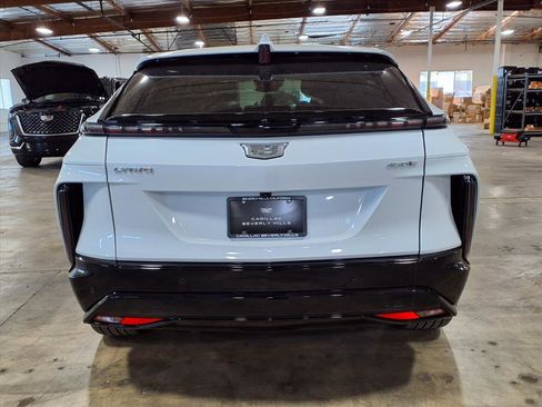 Used 2026 Cadillac Lyriq Sport image 9