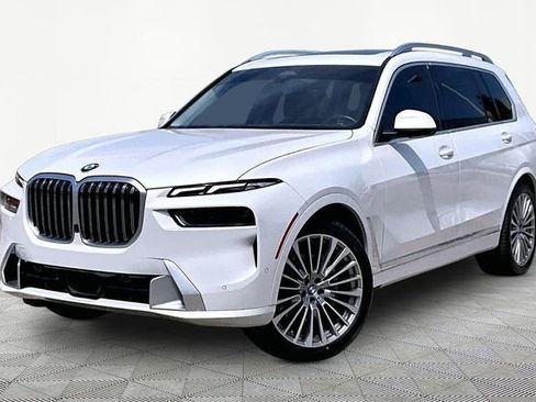 Used 2023 BMW X7 xDrive40i w/ Executive Package AWD/4WD image 1