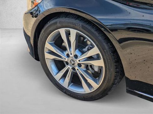 Used 2018 Mercedes-Benz C 300 Sedan image 17