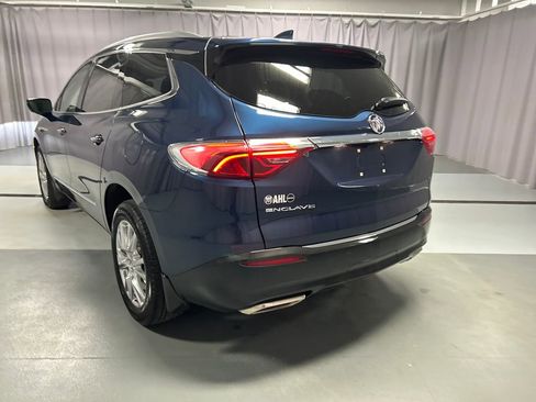 Used 2023 Buick Enclave Essence w/ Experience Buick Package FWD image 5