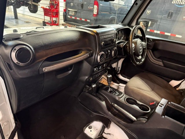 Used 2016 Jeep Wrangler Unlimited Sport AWD/4WD image 39