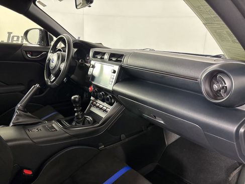 Used 2024 Subaru BRZ tS image 27