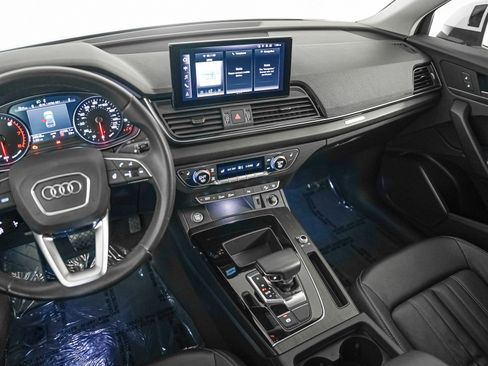 Certified 2023 Audi Q5 2.0T Premium w/ Convenience Package image 17