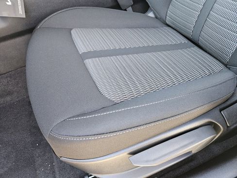 New 2026 Kia Sorento LX image 8