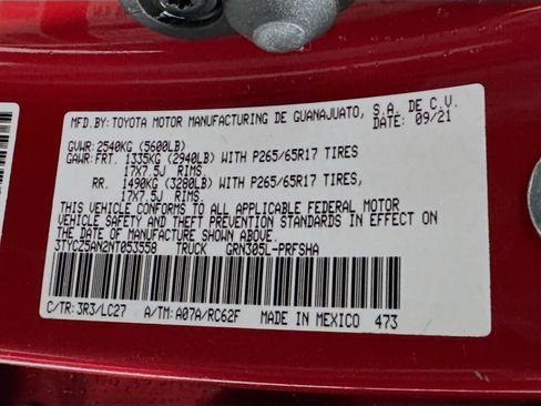 Used 2022 Toyota Tacoma TRD Sport w/ TRD Premium Sport Package AWD/4WD image 37