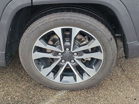 Used 2022 Jeep Grand Cherokee L Overland w/ Advanced Protech Group III AWD/4WD image 10